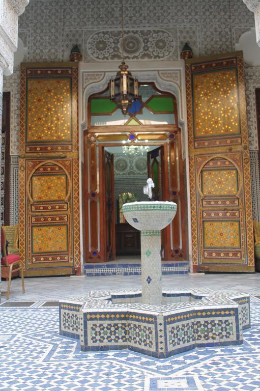 Riad Les Chrifis Navette Aeroport 24 Sur 24 فاس المظهر الخارجي الصورة