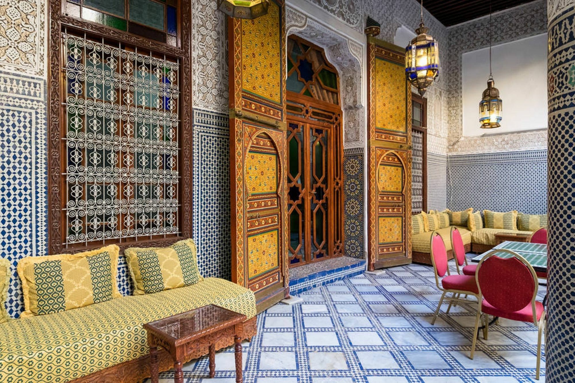 Riad Les Chrifis Navette Aeroport 24 Sur 24 فاس المظهر الخارجي الصورة